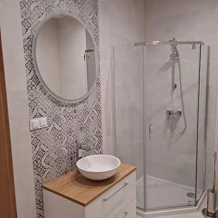 Dom Caloroczny W Sierakowie Nr 2 Dom wakacyjny *