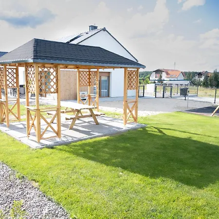 Dom wakacyjny Dom Caloroczny W Sierakowie Nr 2