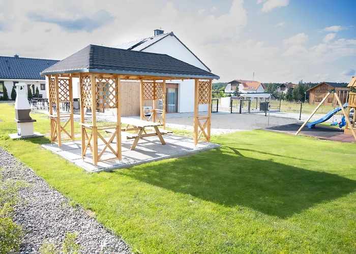 Holiday home Dom Caloroczny W Sierakowie Nr 2